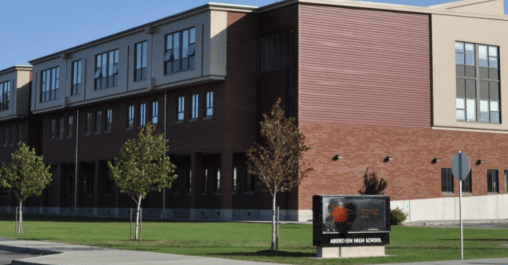 Aberdeen Football Coach Upset After Player Transfers To Montesano While His Mom Fights Cancer