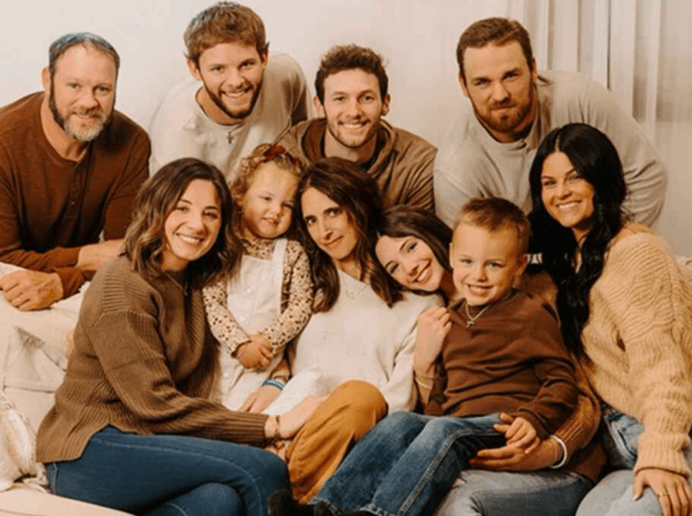 Jesup Volleyball Player Addison Staebell Remembers Her Mother Sarah Staebell After Her Passing From Colon Cancer