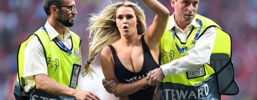 Kinsey Wolanski Jumping to the Field in the Champions League Final